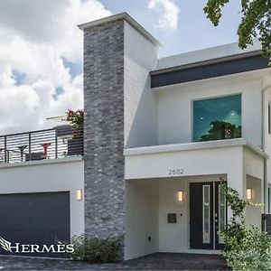 Casa Hermes Wilton Manor - Gay Guesthouse